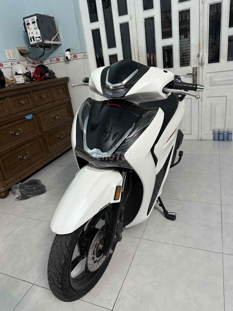 🔥🔥 Honda SH 150i CBS | Đăng ký 2022 | Chính chủ BH. Mua bán Xe máy tại Thành phố Biên Hòa Đồng Nai được đăng bởi Ninh Lê hình 3