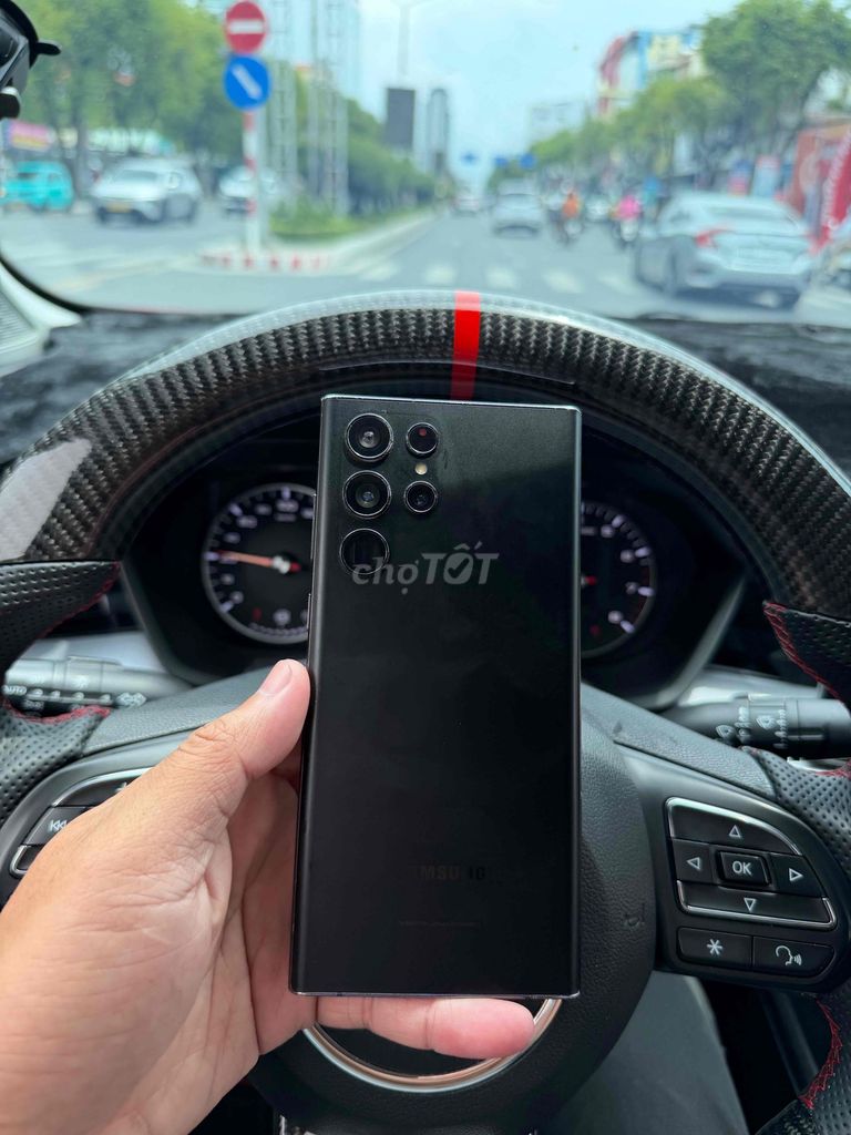 Samsung S22 Ultra Đen Đã sử dụng. Mua bán Điện thoại tại Quận Bình Thuỷ Cần Thơ được đăng bởi Thái Cao hình 1