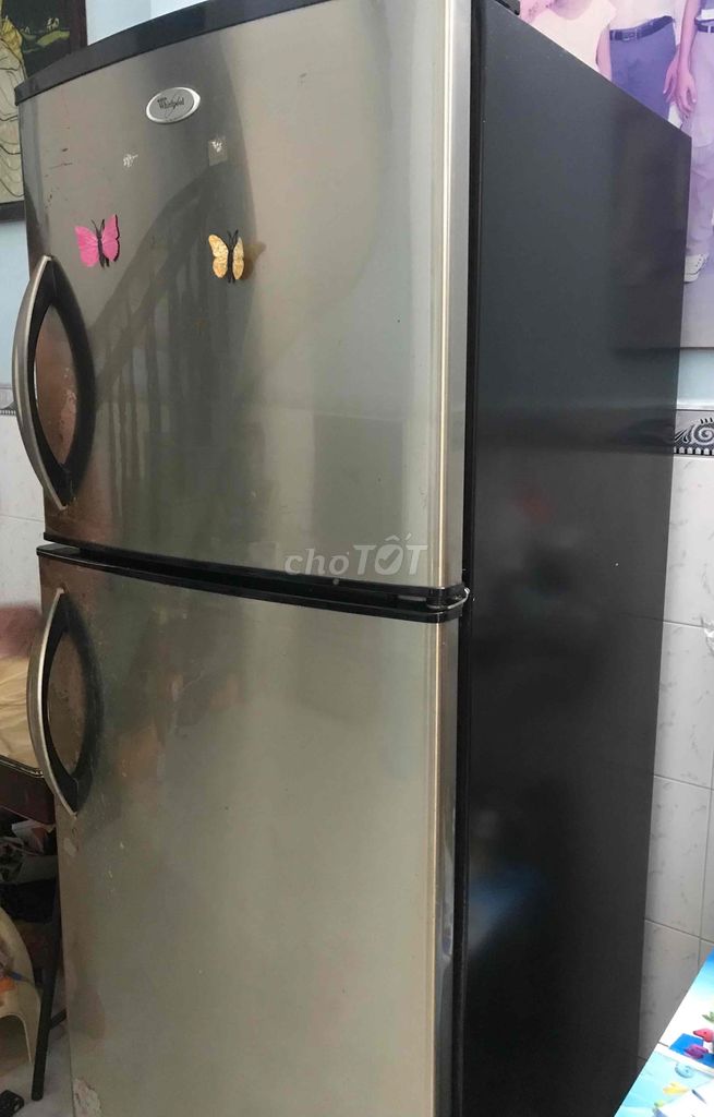 Tủ lạnh Whirlpool 330l còn sử dụng bình thường