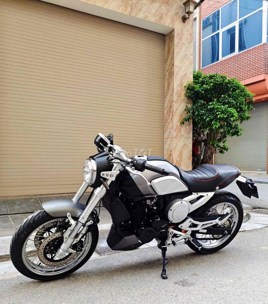 GPX Genteleman 200cc xe lướt odo 6500 km. pkl. Mua bán Xe máy tại Quận Cầu Giấy Hà Nội được đăng bởi Tong motor xe may hình 1