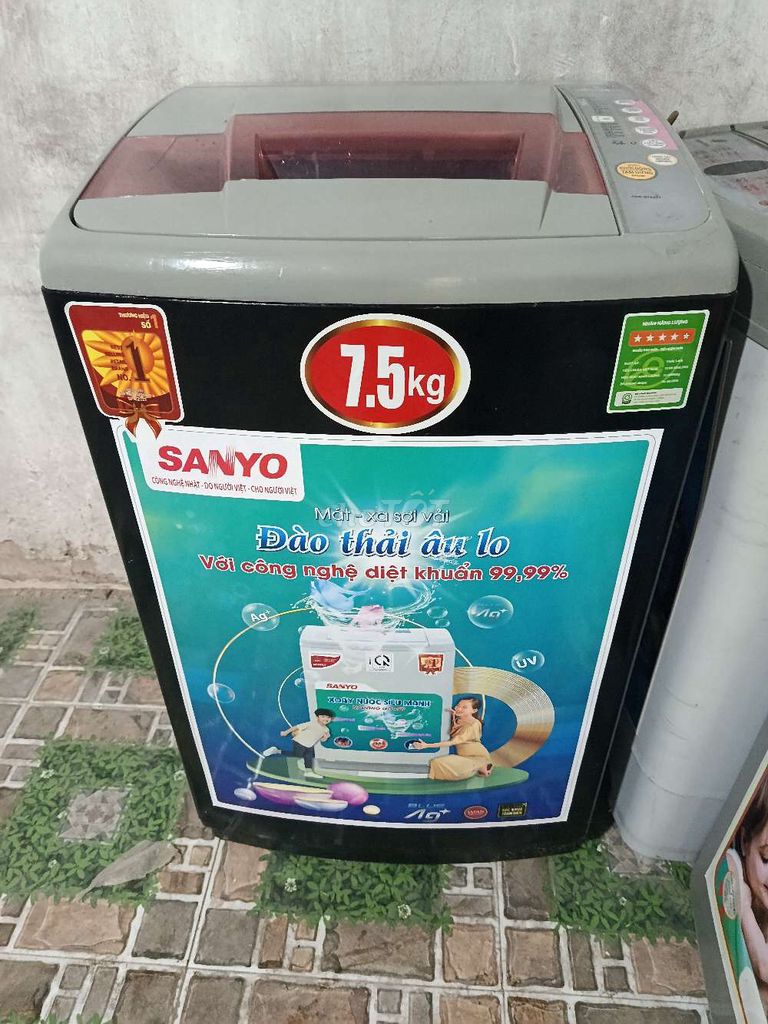 Máy giặt Sanyo 7.5kg cửa trên Lồng đứng Xám. Mua bán Máy giặt tại Quận Ninh Kiều Cần Thơ được đăng bởi Hiếu  hình 1