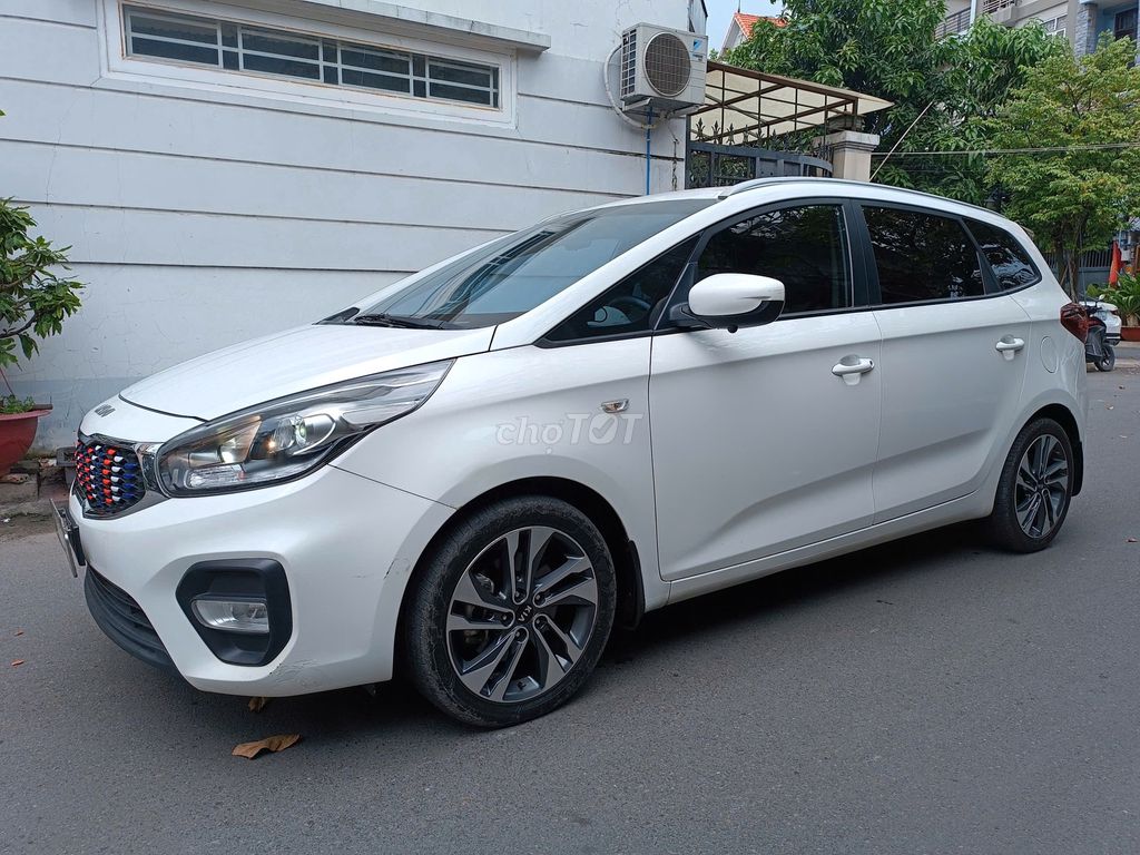 Kia Rondo 2020 Trắng 58000 km. Mua bán Ô tô tại Quận Gò Vấp Tp Hồ Chí Minh được đăng bởi Việt 8080 hình 2