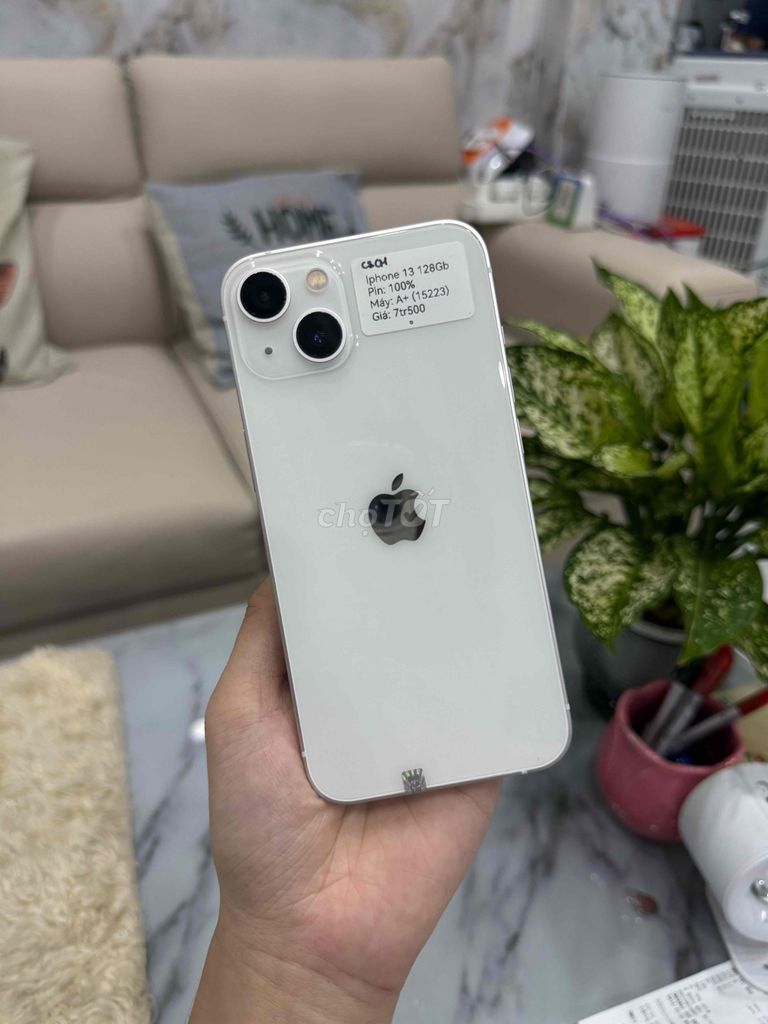 Apple iPhone 13 128GB Trắng Zin đẹp 99%. Mua bán Điện thoại tại Huyện Hóc Môn Tp Hồ Chí Minh được đăng bởi Luân Hoài hình 1