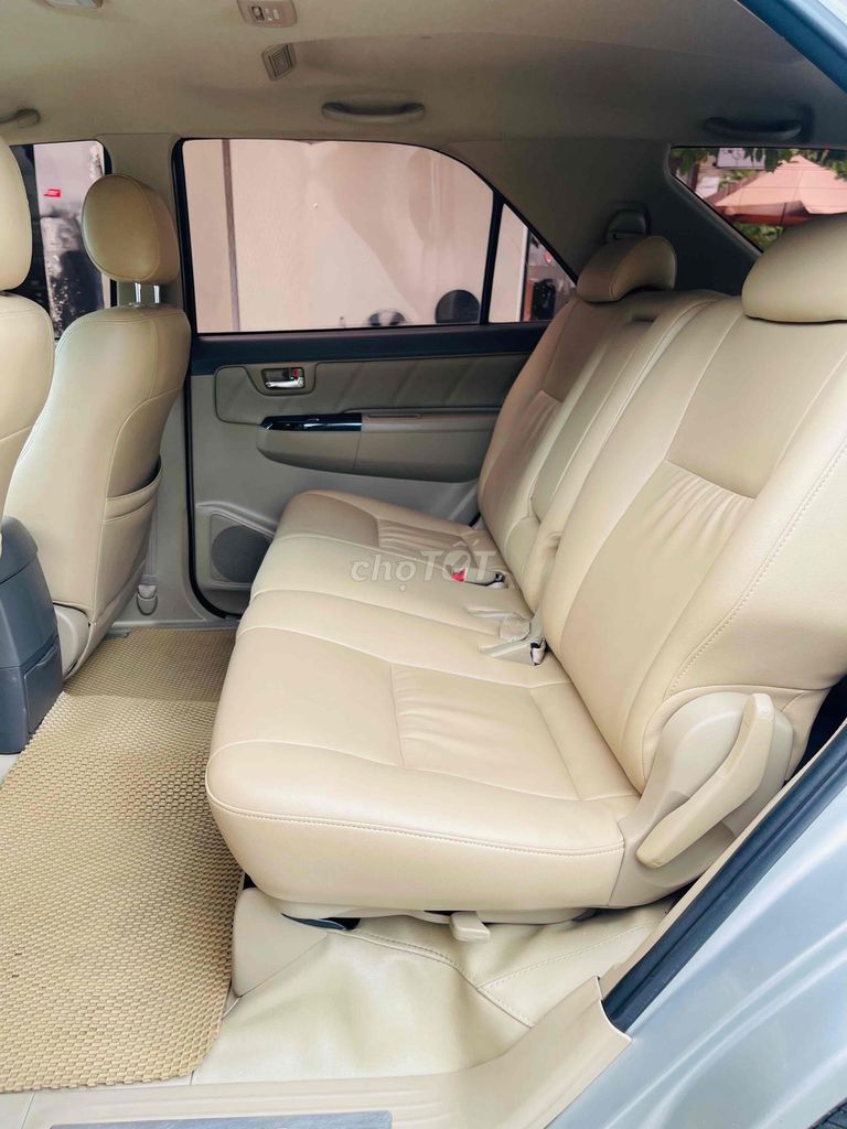 Toyota Fortuner 2013 2.7V 4x4 AT - 1 km. Mua bán Ô tô tại Thành phố Biên Hòa Đồng Nai được đăng bởi Bi Auto hình 9