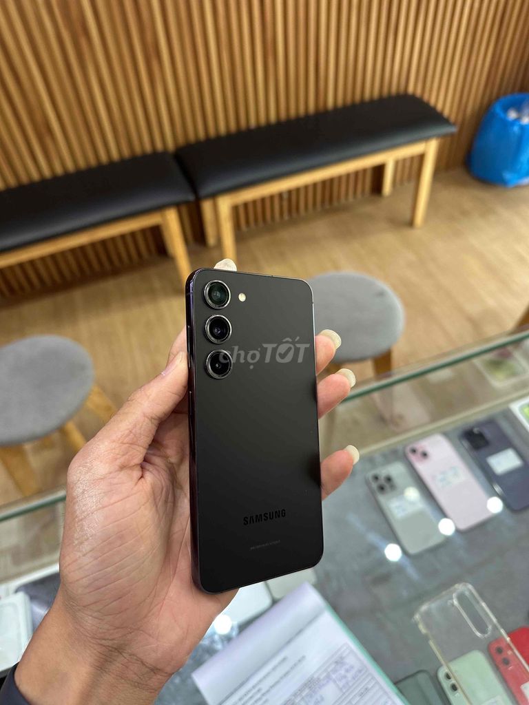 Samsung Galaxy S23 128GB Đen. Mua bán Điện thoại tại Quận 8 Tp Hồ Chí Minh được đăng bởi Lê Đặng Minh Khang hình 1
