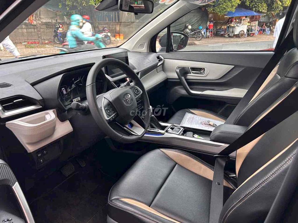 Toyota Veloz Cross Top  2025 - SIÊU LƯỚT 3.047 km. Mua bán Ô tô tại Quận 4 Tp Hồ Chí Minh được đăng bởi TOYOTA LÝ THƯỜNG KIỆT hình 7