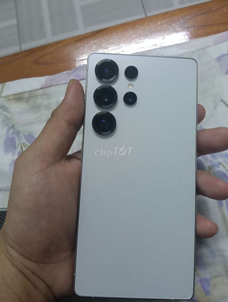 Samsung Galaxy S25 Ultra Trắng Mới. Mua bán Điện thoại tại Quận Bình Tân Tp Hồ Chí Minh được đăng bởi Nhựt Vy hình 1