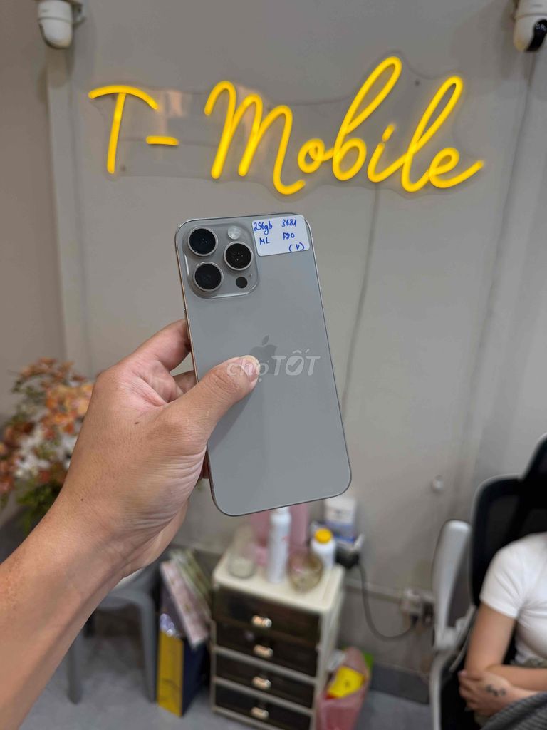 15 Promax 256Gb Quốc Tế full chức năng titan rẻ. Mua bán Điện thoại tại Quận Thanh Xuân Hà Nội được đăng bởi Ngô Tráng T Mobile hình 1