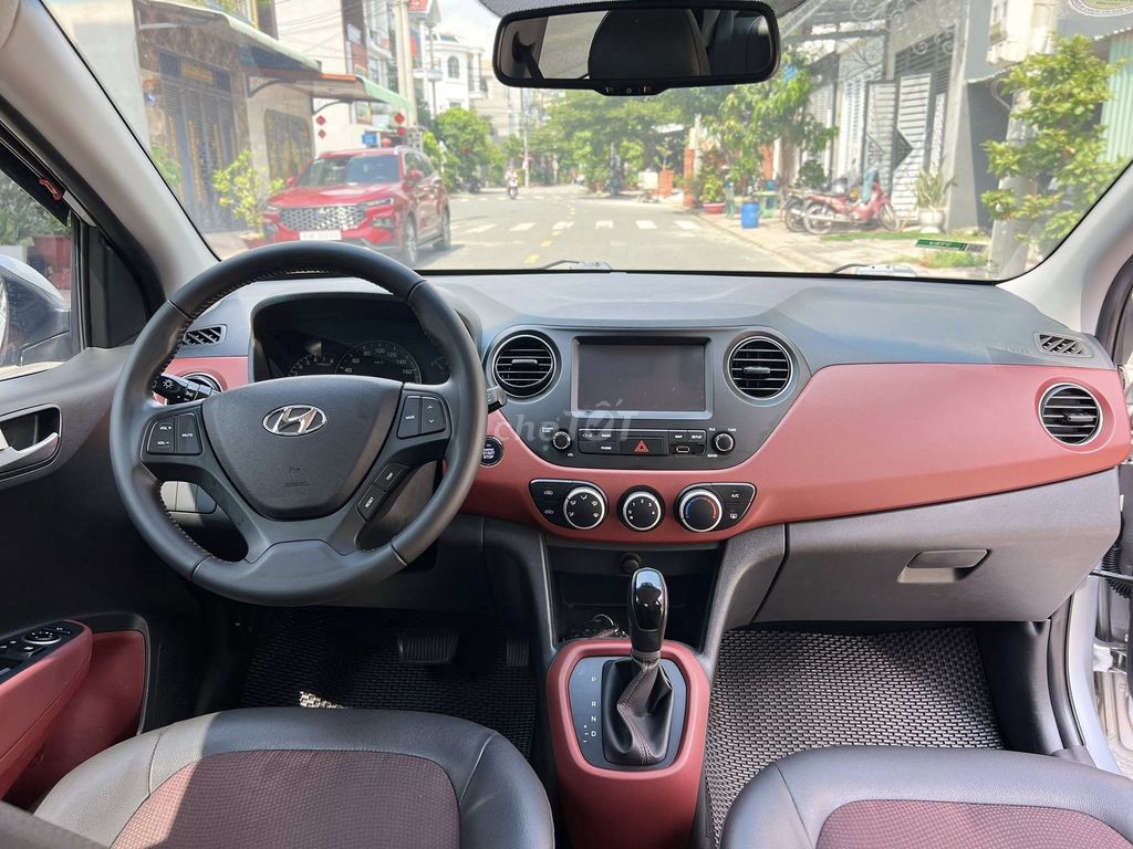 Hyundai i10 sedan 2019 số tự động máy xăng. Mua bán Ô tô tại Quận 12 Tp Hồ Chí Minh được đăng bởi Xuân Trường hình 8