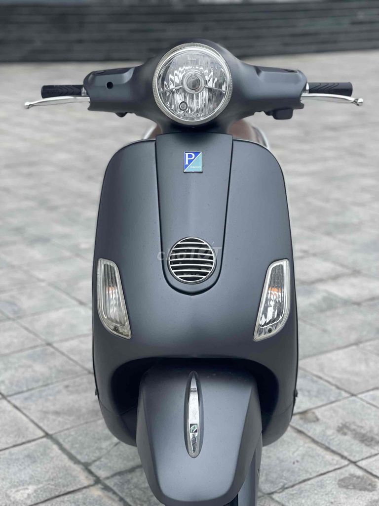 Vespa 125 ie dky 2015 mới 98%. Mua bán Xe máy tại Quận Nam Từ Liêm Hà Nội được đăng bởi Cẩm Hương hình 2