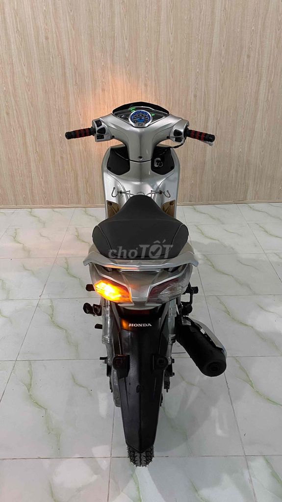 Honda Future Fi 2014 Bạc. Mua bán Xe máy tại Thành phố Bến Tre Bến Tre được đăng bởi Nghiêm Bảy Mốt hình 6