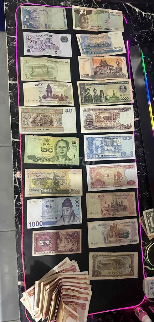 Tiền giấy Sưu tầm 35 tờ