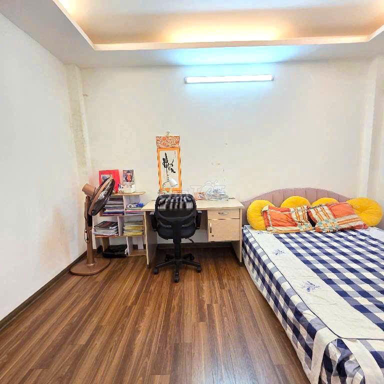 Phố Huỳnh Thúc Kháng- Đống Đa 41m2, 5 tầng ngõ nông 8.5 tỷ. Mua bán nhà ở tại Quận Đống Đa Hà Nội được đăng bởi Hoàng Thị Vinh hình 3