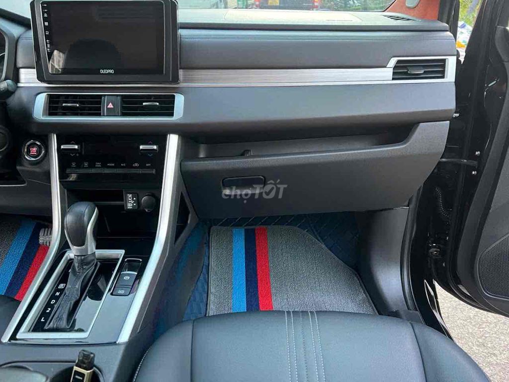 Mitsubishi Xpander Premium 1.5 AT sản xuất 2024. Mua bán Ô tô tại Quận Hà Đông Hà Nội được đăng bởi A Huan  hình 12