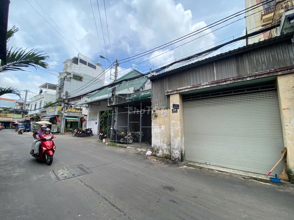 Nhà xưởng 290m2 - đường rộng 8m - Nguyễn Văn Quá, Quận 12, giá 13 tỷ