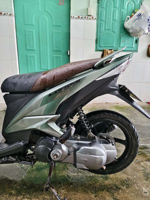 Bán xe Luvias fi đời 2015. Mua bán Xe máy tại Thị xã Bến Cát Bình Dương được đăng bởi thành văn