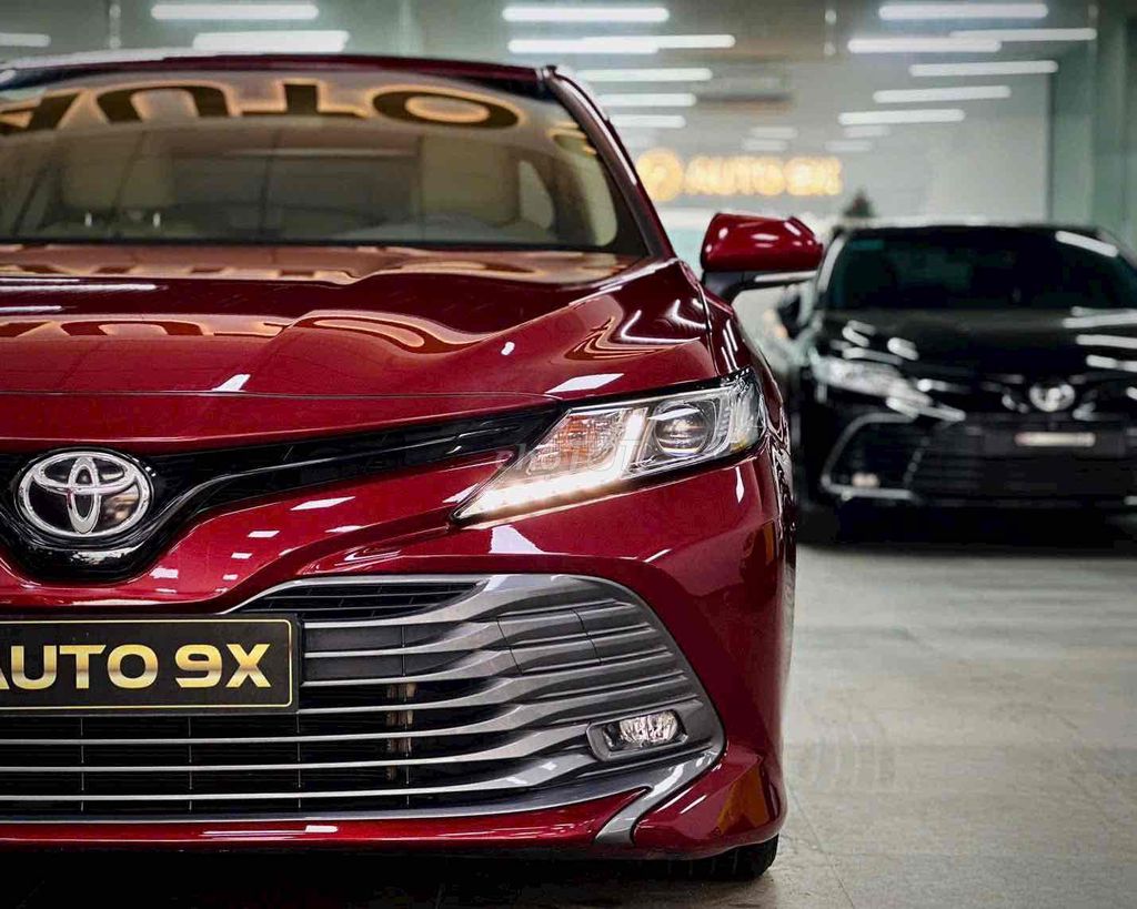 Toyota Camry 2.0G 2019 siêu đẹp. Mua bán Ô tô tại Quận 3 Tp Hồ Chí Minh được đăng bởi Nguyen Trung hình 3