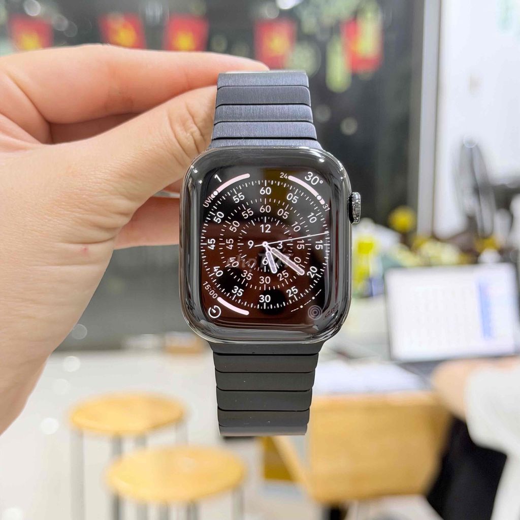 Apple Watch Series 10 Titanium Đen 46mm LTE. Mua bán Thiết bị đeo thông minh tại Quận Đống Đa Hà Nội được đăng bởi Giang Trần Watch hình 1