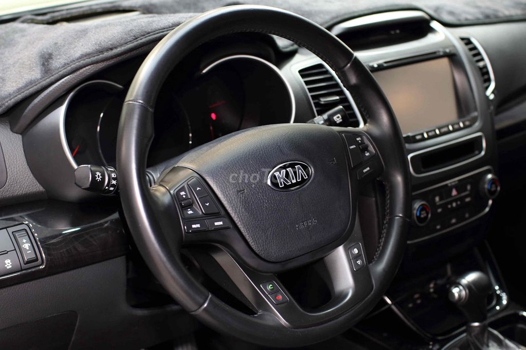 Kia Sorento 2015 GATH - 54000 km rất mới. Mua bán Ô tô tại Huyện Bình Chánh Tp Hồ Chí Minh được đăng bởi Lê Nguyên hình 9