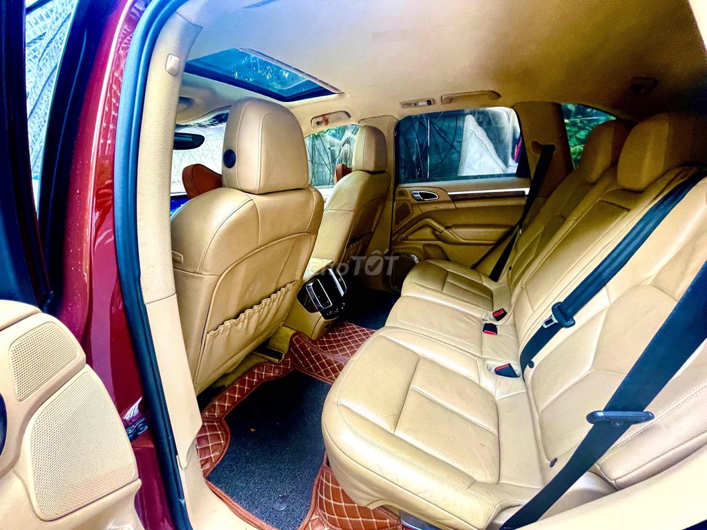Porsche Cayenne 2011 - 70000 km -  nhà dùng.. Mua bán Ô tô tại Quận Gò Vấp Tp Hồ Chí Minh được đăng bởi Kevin hình 7