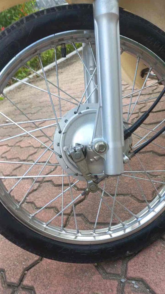 xe cúp màu trắng. Mua bán Xe máy tại Quận Nam Từ Liêm Hà Nội được đăng bởi nguyễn ngọc diệp hình 4