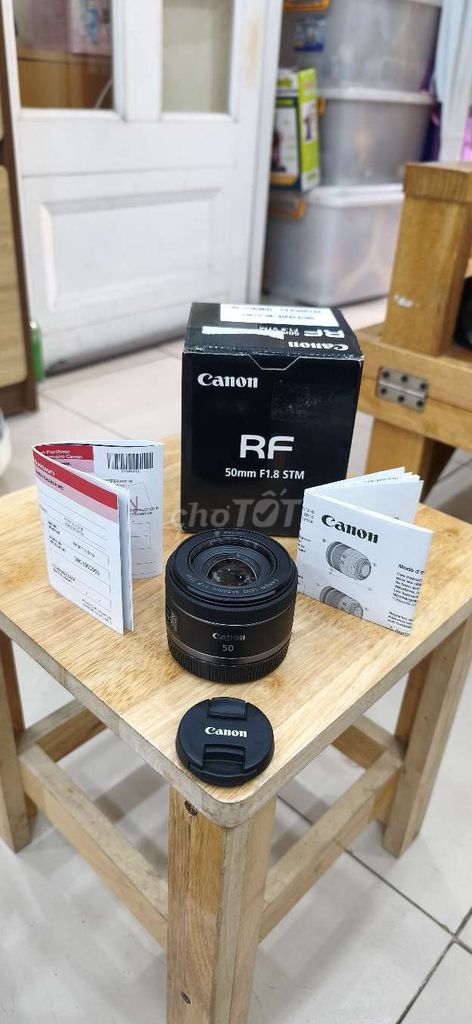 Ống kính Canon RF 50mm f1.8 STM Đen. Mua bán Máy ảnh, Máy quay tại Quận 3 Tp Hồ Chí Minh được đăng bởi Peter Howard hình 1