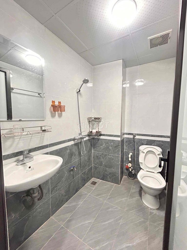 Комната с большим балконом, переулок 177, Кау Дьен