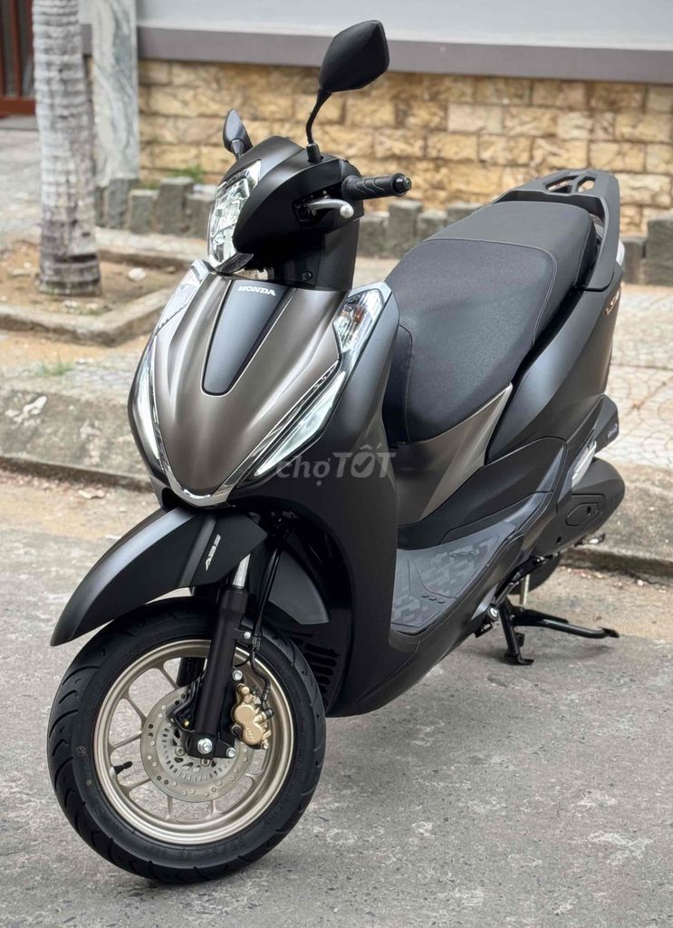 Honda Lead ABS T12/2025, пробег 900 км, как новый