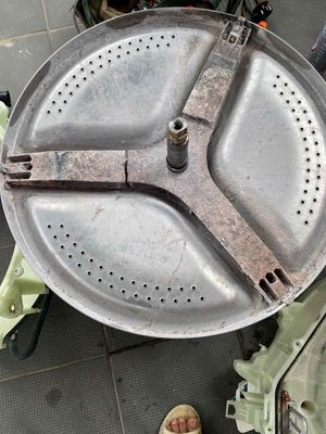CẦN TUYỂN THỢ PHỤ ĐIỆN LẠNH