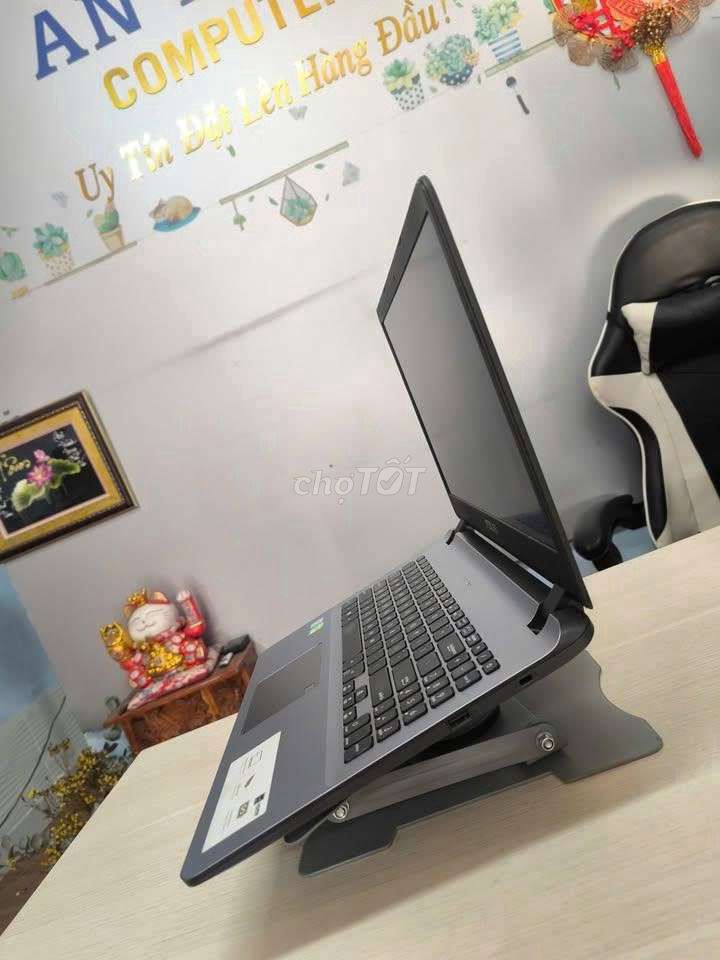 Asus Core I3 8TH 8GB/256GB 15.6 inch. Mua bán Laptop tại Thành phố Vũng Tàu Bà Rịa - Vũng Tàu được đăng bởi Nguyễn Thiên Phúc hình 1