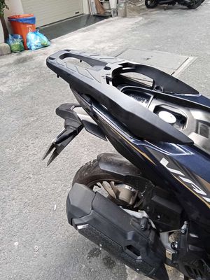 Cảng sau xe máy SH300i