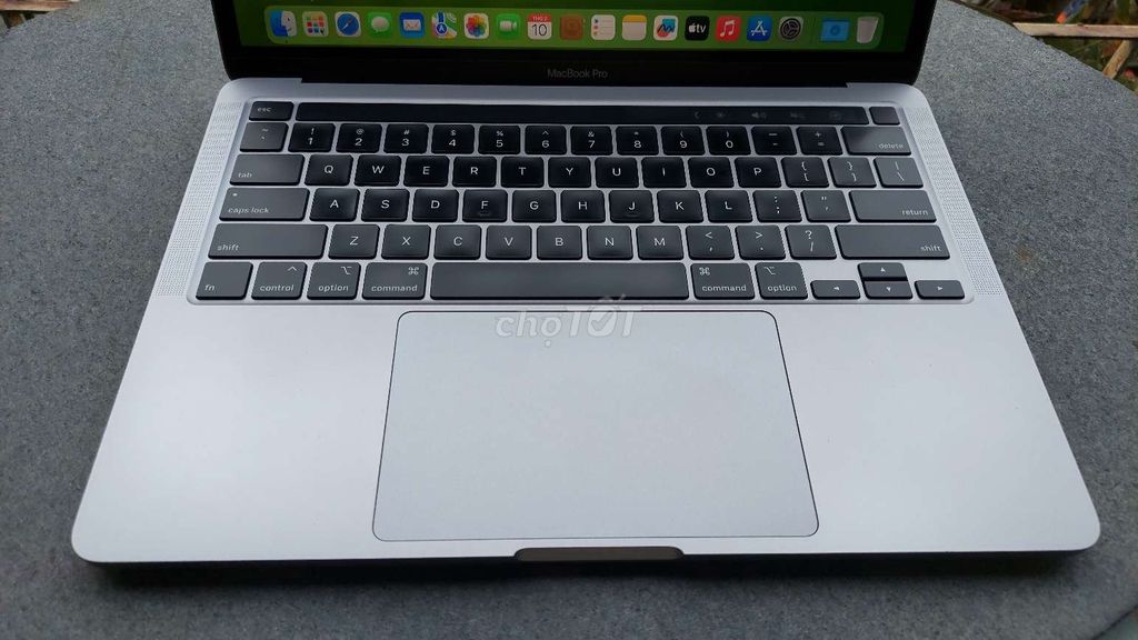 Macbook Pro 2020 GIÁ 7.800.000đ SSD 512GB