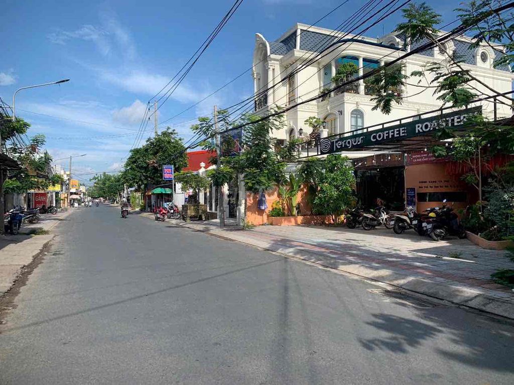 CHO THUÊ NHÀ 140M2 2PN - ĐẦY ĐỦ NỘI THẤT- /ĐƯỜNG CA VĂN THỈNH. Cho thuê nhà ở tại Thành phố Bến Tre Bến Tre được đăng bởi Tống Hoàng Thành hình 2
