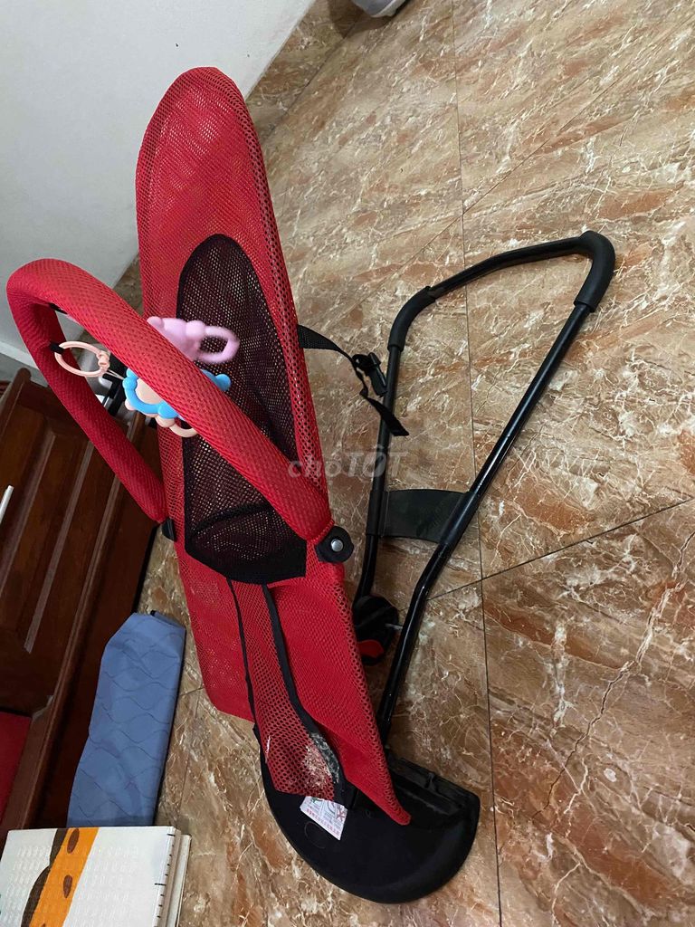 Ghế rung lưới Đỏ. Mua bán Mẹ và bé tại Huyện Thanh Oai Hà Nội được đăng bởi Nguyễn việt điển hình 1
