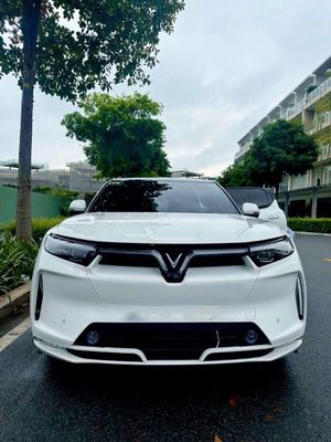 VinFast VF9 Plus 2025 6S trần kính. Mua bán Ô tô tại Huyện Hoài Đức Hà Nội được đăng bởi Duoc Nguyen hình 1