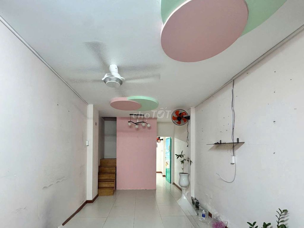 Аренда · 3 комн. · 40 м² · Quận 1, ул. Nguyễn Trãi
