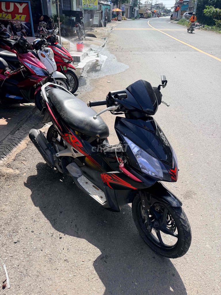 Honda Air Blade чёрный скутер