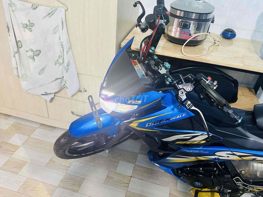 Satria dọn kiểng,còn full đồ zin. Mua bán Xe máy tại Quận Bình Thạnh Tp Hồ Chí Minh được đăng bởi Vũ Thị Bích Huyền hình 8