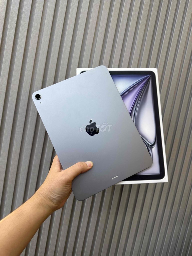 IPad Air 7 Chip M3 128GB Wifi BH 10/2026 đẹp 99. Mua bán Máy tính bảng tại Quận Ninh Kiều Cần Thơ được đăng bởi Quý Mobile Cần thơ hình 1