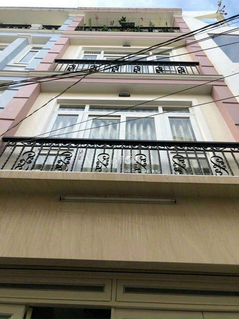 🏠 Здание в Хоанг Хоа Тхаме_4x18 м_3-й этаж