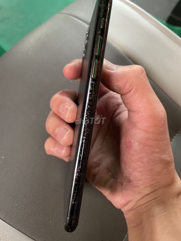 Apple iPhone 11 Pro Max 64GB Đen pin 60%. Mua bán Điện thoại tại Quận Bắc Từ Liêm Hà Nội được đăng bởi Phạm Anh hình 1
