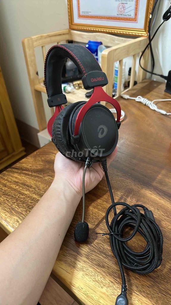 Tai nghe gaming Dareu EH925 RGB Đen, Đỏ Đã sử dụng. Mua bán Phụ kiện (Màn hình, Chuột...) tại Thành phố Gia Nghĩa Đắk Nông được đăng bởi Nguyễn Hữu Đức hình 1