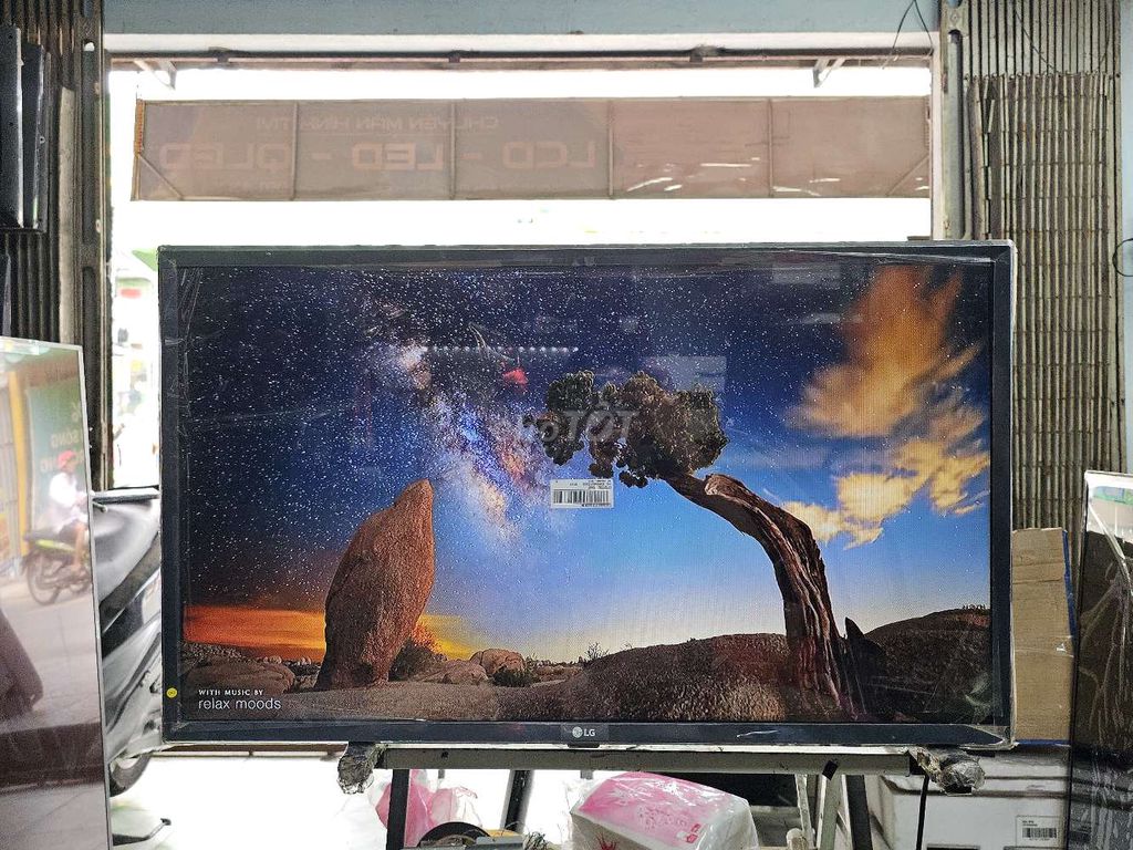 Smart LG 32 inch - 32LM570B. Chuột Bay - Bluetooth. Mua bán Tivi, Âm thanh tại Huyện Hóc Môn Tp Hồ Chí Minh được đăng bởi Chinh Anh hình 1