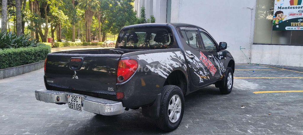 Triton số sàn 1 cầu 2014 odo 140.000km