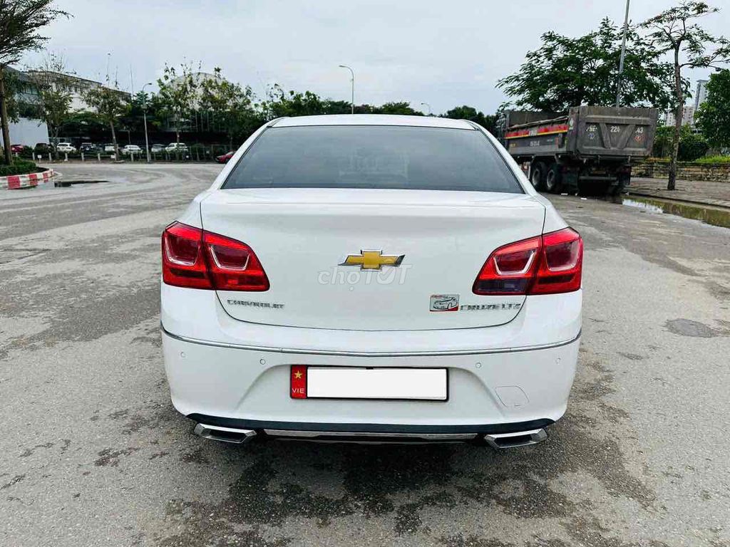 Шевроле Круз 1.8 LTZ 2015 Белый 120000 км