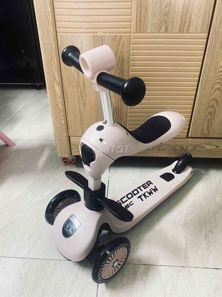 Xe chòi chân Hồng 1-6 tuổi. Mua bán Mẹ và bé tại Quận 12 Tp Hồ Chí Minh được đăng bởi chuyên pass đồ mới  hình 1