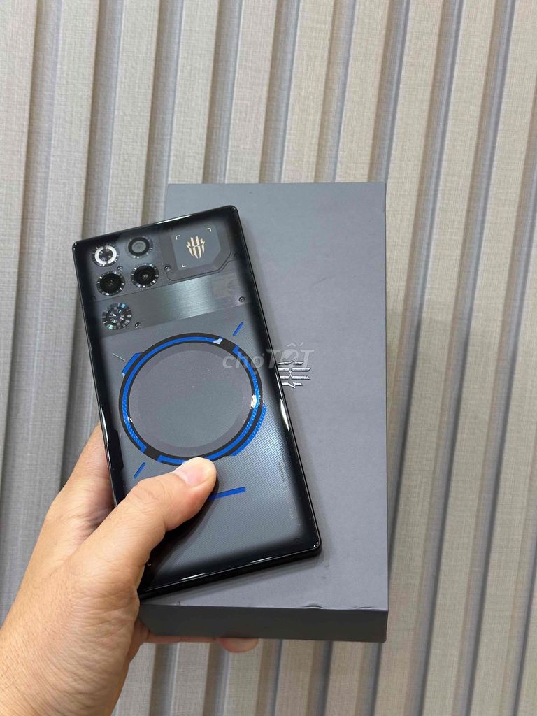 Red Magic 11 Pro Plus 16/512GB Bản Nội địa Úp Qte. Mua bán Điện thoại tại Quận Ninh Kiều Cần Thơ được đăng bởi Quý Mobile Cần thơ hình 1