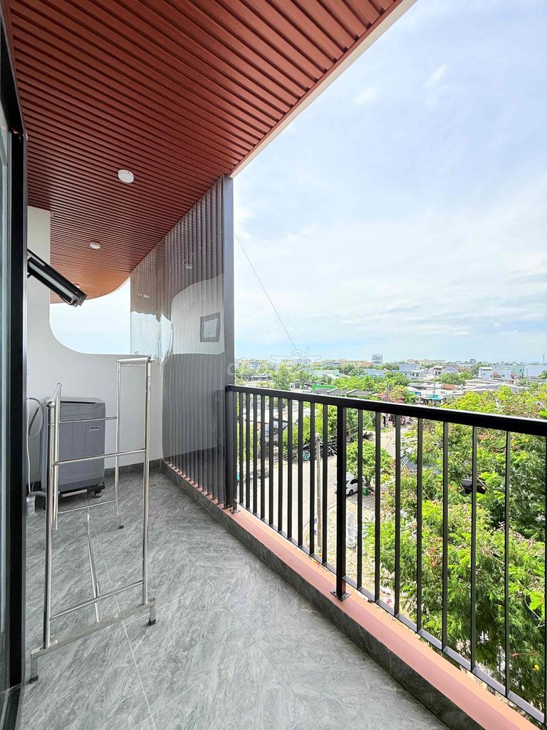Brand-new 1-bedroom apartment with a big balcony in FPT City — photo 9