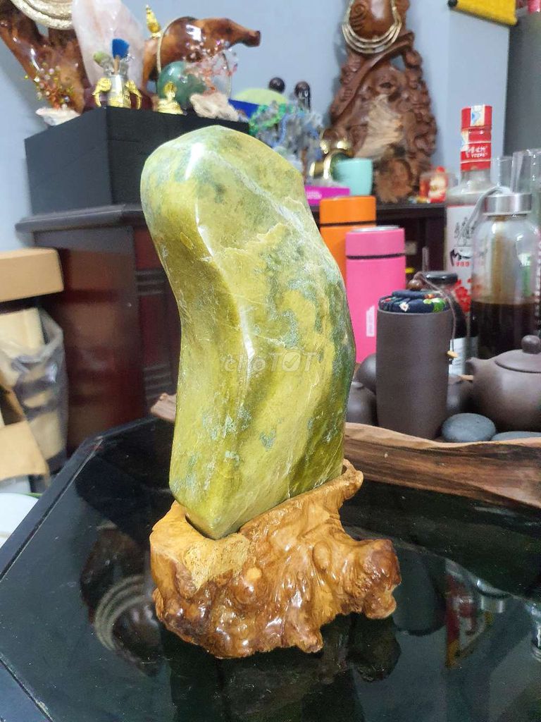 Đá tự nhiên trưng bày