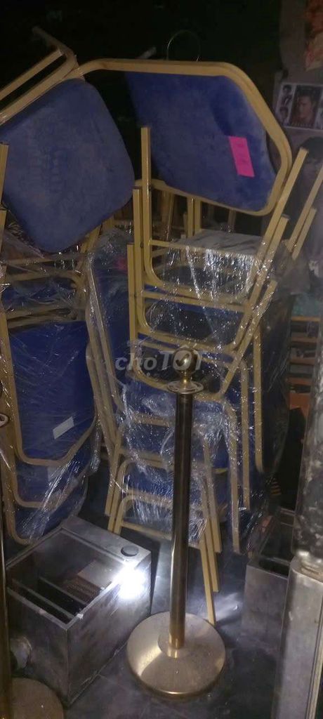 Ghế Kim loại Vải Vàng Xanh dương. Mua bán Bàn ghế tại Thành phố Thuận An Bình Dương được đăng bởi GÀ VIP VIP  hình 1